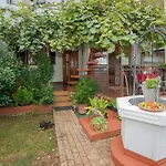 Pensión Alida 3*